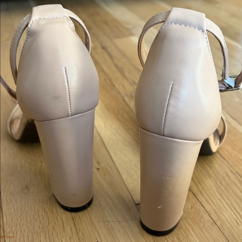 Elegant Nude Block Heel Sandals - Picture 3 of 3